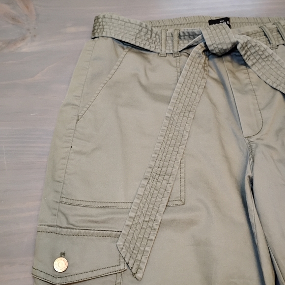 White House Black Market Olive Green The Jogger Cargo Pants - Picture 2 of 11